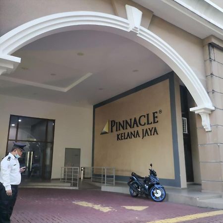 Pinnacle Kelana Jaya Petaling Jaya Exteriör bild